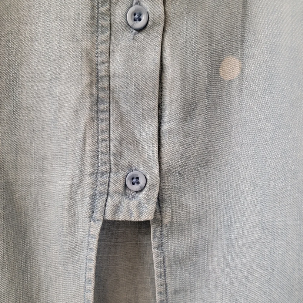 Anthropologie Cloth & Stone Polka Dot Chambray Button Back Tank Top Size Medium - Picture 6 of 7